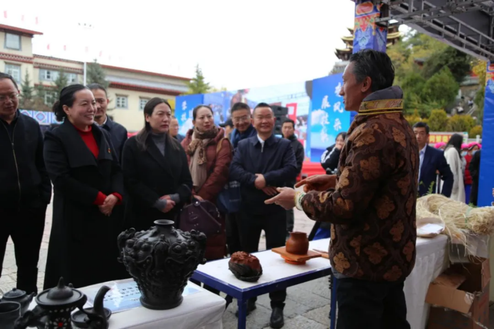 香职新闻｜匠心筑梦 技能成才—迪庆州第二届职业技能大赛暨产业工人技能竞赛在香格里拉职业学院开赛(图6)