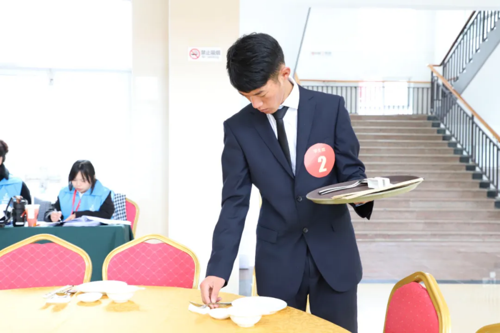 香职新闻｜匠心筑梦 技能成才—迪庆州第二届职业技能大赛暨产业工人技能竞赛在香格里拉职业学院开赛(图9)