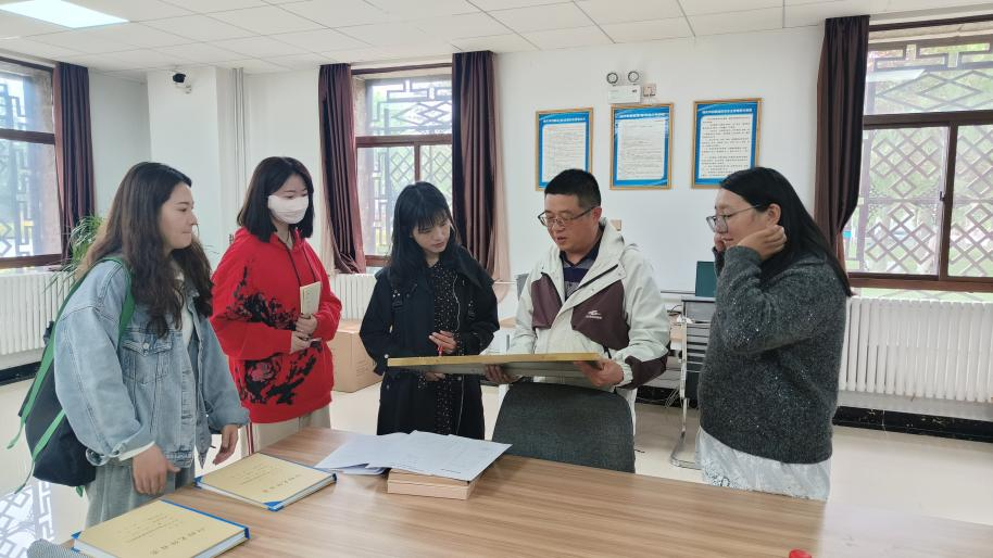 香职动态 | “香格里拉职业学院实践和实习定点单位”挂牌仪式在迪庆州档案馆举行(图4)