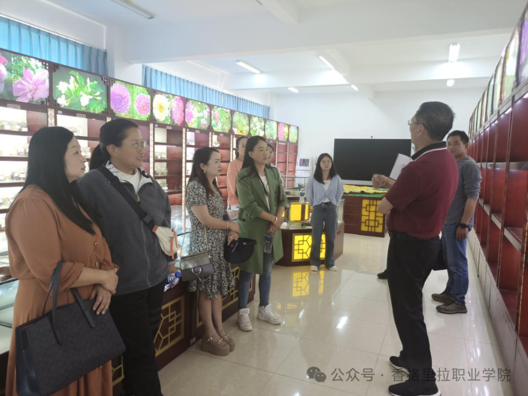 学院赴省内高校开展康复治疗技术和畜牧兽医专业建设调研(图2) 学院赴省内高校开展康复治疗技术和畜牧兽医专业建设调研(图2)