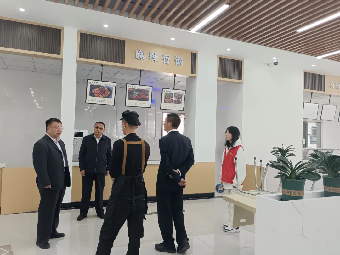 香职新闻｜感恩“香”遇 “新”程启航--香格里拉职业学院 迪庆州民族中等专业学校2024年新生入学现场热辣滚烫(图17)